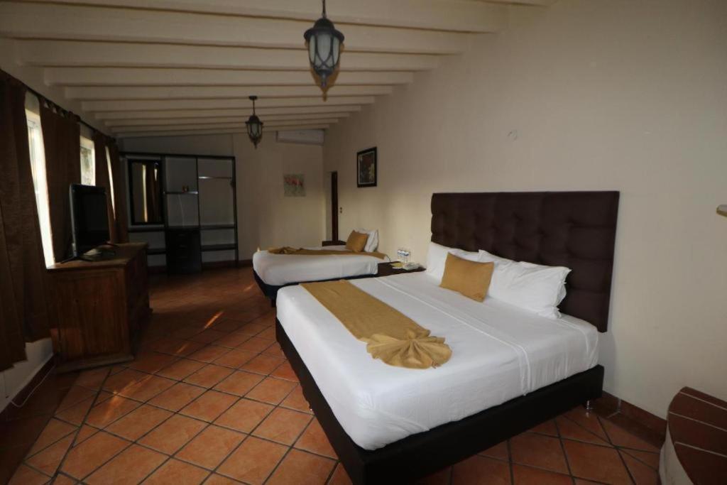 Hotel Casa Maria Emilia Cuernavaca Exterior foto